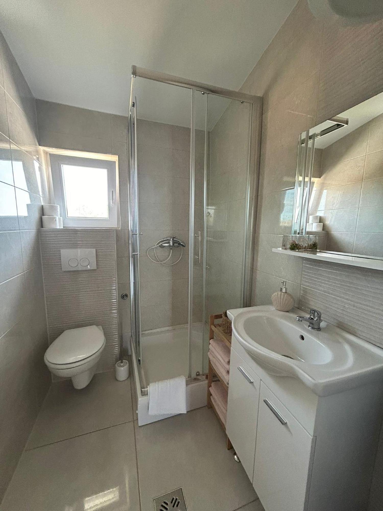 Apartman Lorna Turanj Exterior photo